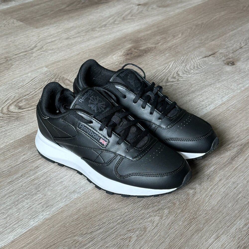 REEBOK Classic SP Women's Vegan Shoe NEW size 8